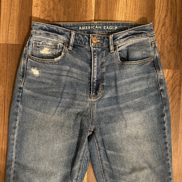 American Eagle Stretch Mom Jean size 6 - Picture 2 of 11